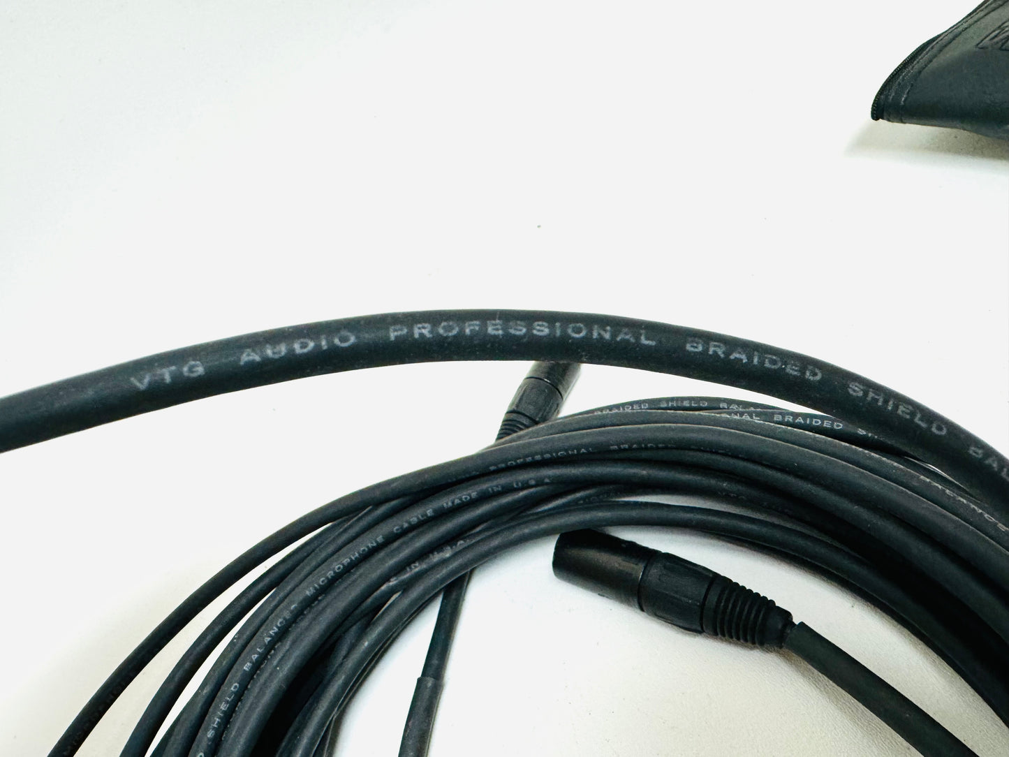 Shure SM48 Microphone and 25 ft XLR Cable Mic Pro Audio