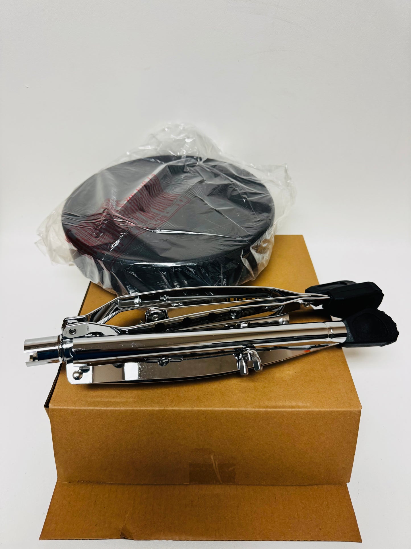 Basic 12” Drum Throne 2” Thick. Open Box