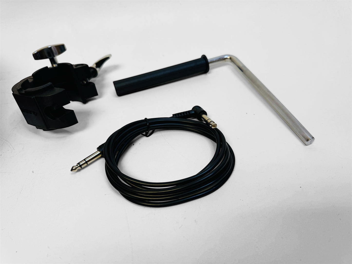 Alesis Strike Pro SE 14” Tom Mesh Pad Clamp Cable