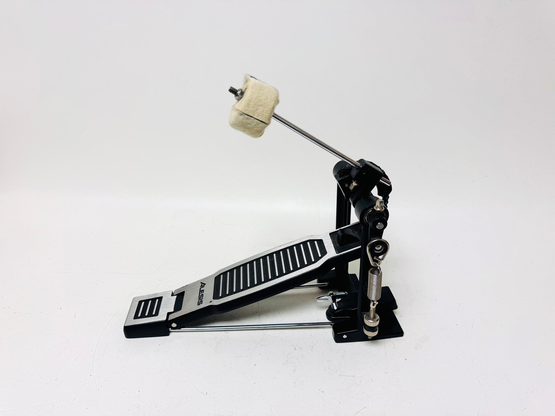 Alesis Single Bass Drum Kick Pedal – Dolby Drums